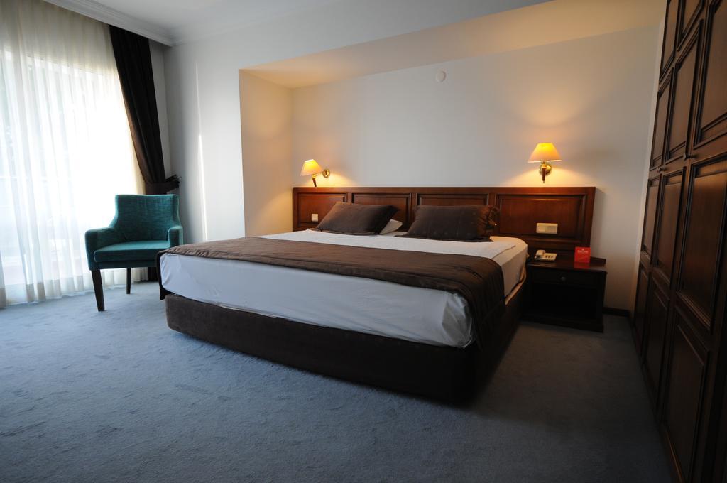Coastlight Hotel Кушадасъ Екстериор снимка