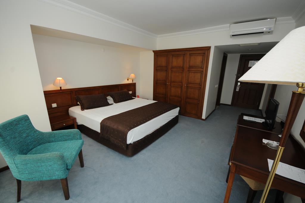 Coastlight Hotel Кушадасъ Екстериор снимка